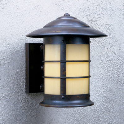 BB-4 Arts & Crafts Wall Mount Lantern
