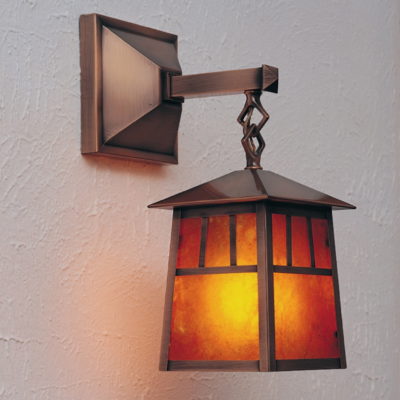 DB-8 Arts & Crafts Wall Mount Lantern