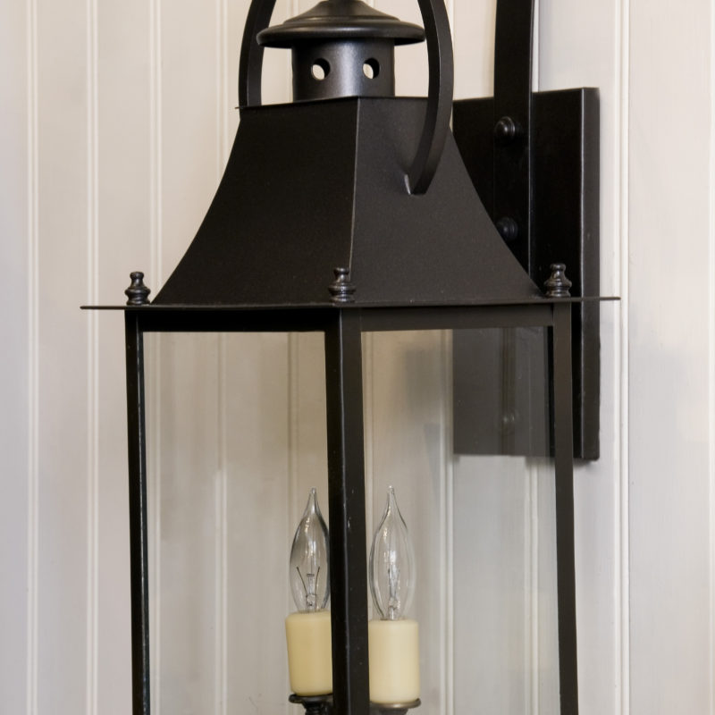 7522 Bail Handle Wall Lantern