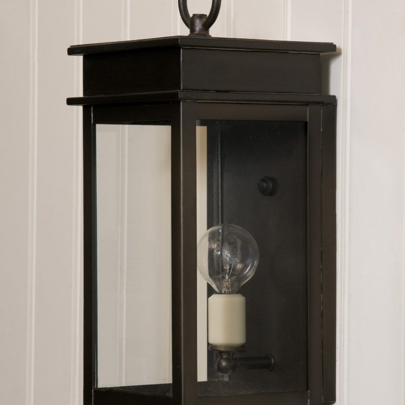 8601-13 Single Small Cake Top Pocket Wall Lantern