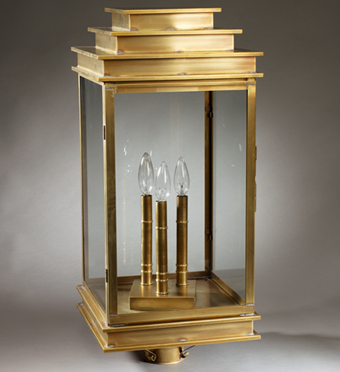 8953 Colonial Lantern